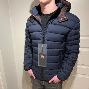 Colmar Jacka - Säljer en riktigt skön Colmar jacka som är helt ny med prislapp! | Storlek 50 som motsvarar S/M fråga vid osäkerhet! | 