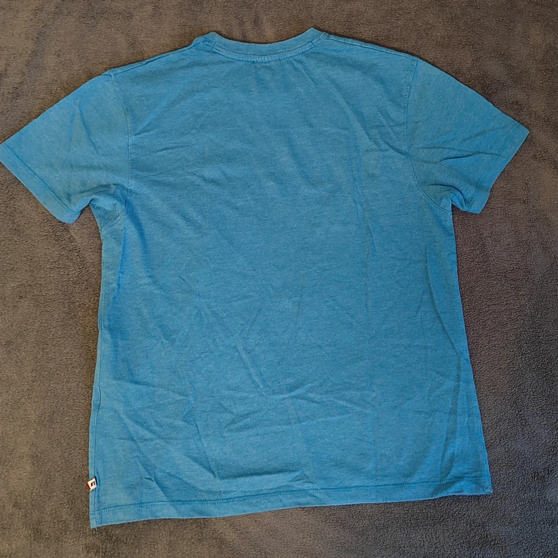 Blå t-shirt från Russell Athletic - 91