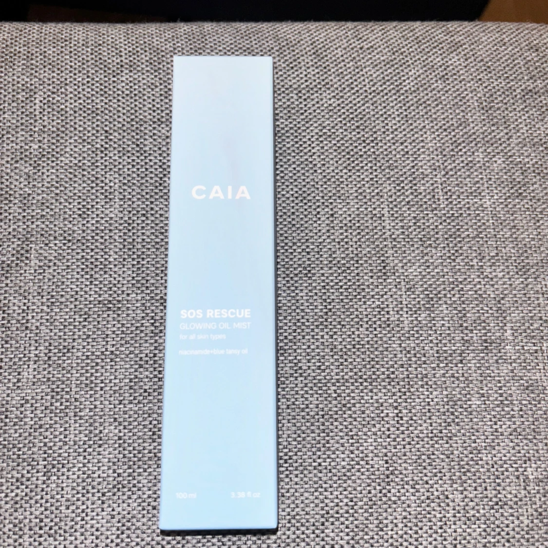 CAIA glowing oil mist