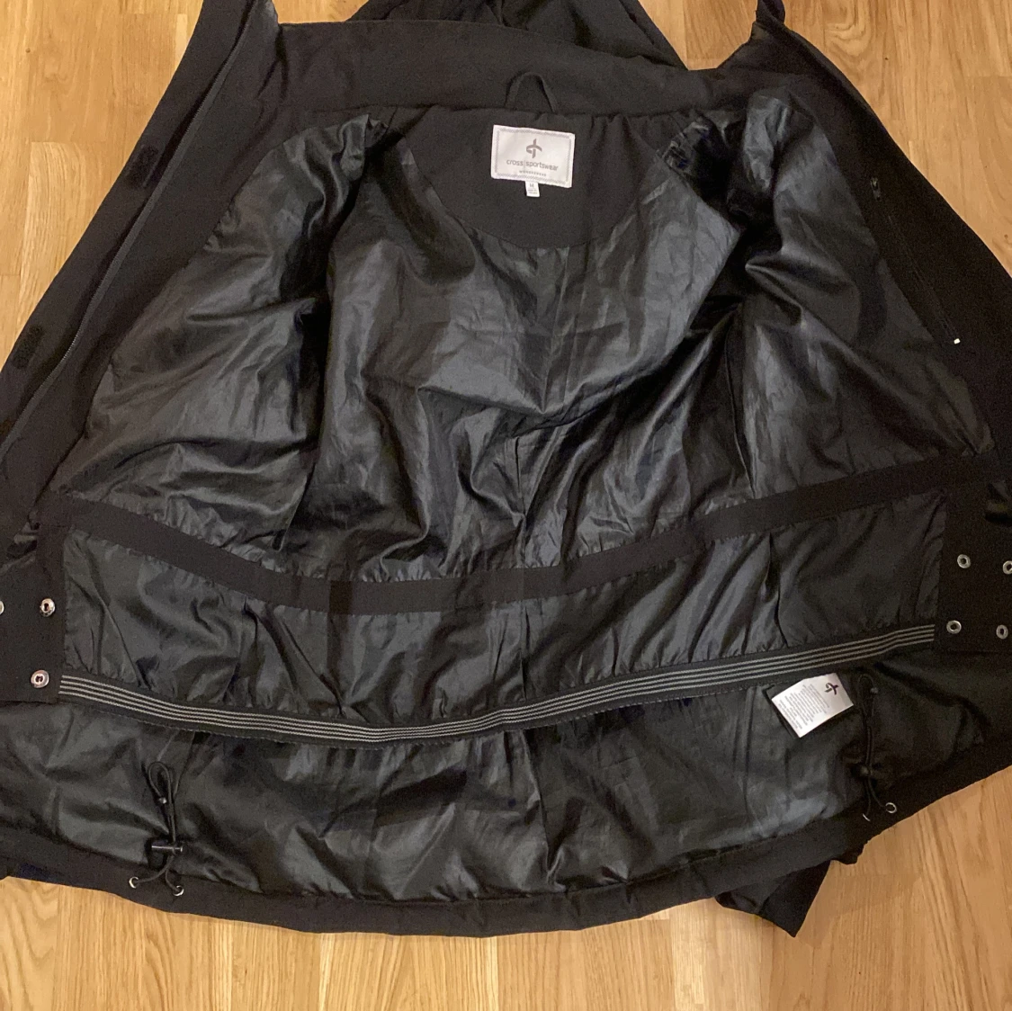 Svart skidjacka  - 91