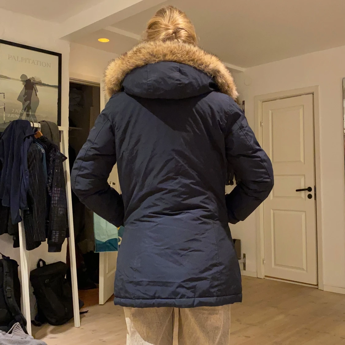 Woolrich jacka - mörkblå, med päls - 90