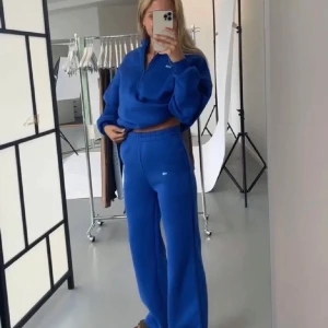 Venderbys mjukisset i blå - Mjukisset från Venderbys som inte säljs längre. Oöppnad i sin förpackning. Säljer då jag har ett par extra hemma 💙 Strl XS/S ( sitter som en S)