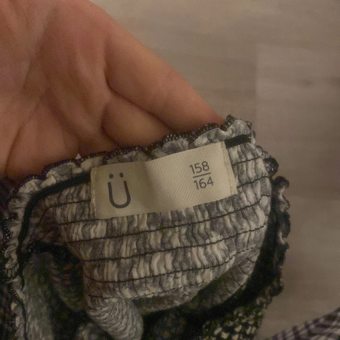 Blommig topp från Ü - 90