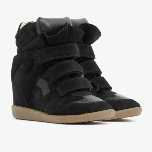 SÖKER ISABEL MARANT BEKETT SNEAKERS🙏🏼 - Söker Isabel Marant bekett sneakers 38/39/40🙏🏼😍