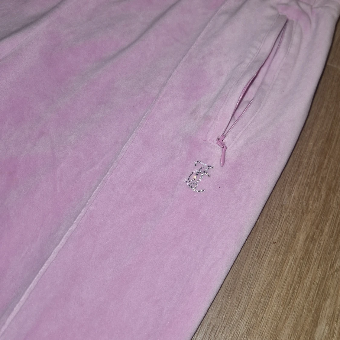 Rosa mjukisbyxor från Juicy Couture - 90