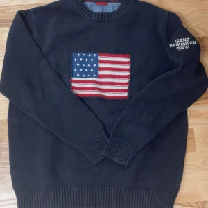 USA tröja - Sjukt snygg USA tröja i marinblå🪩Sparsamt använd ⭐️storlek XL men sitter mer som S-M på.