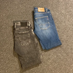 Två par Replay jeans - Säljer två par feta replay jeans i samma storlek (BOUNDLE) | Bara skriv vid minsta lilla fråga eller fundering!