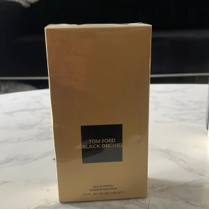 Tom Ford Black Orchid parfym - Säljer en helt oöppnad tom ford parfym.
