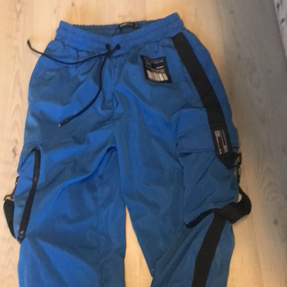 Kamouflage cargobyxor från FB Sister - 1