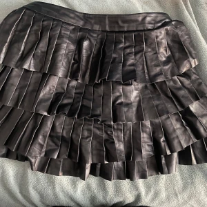 Kjol - Plisserad kjol