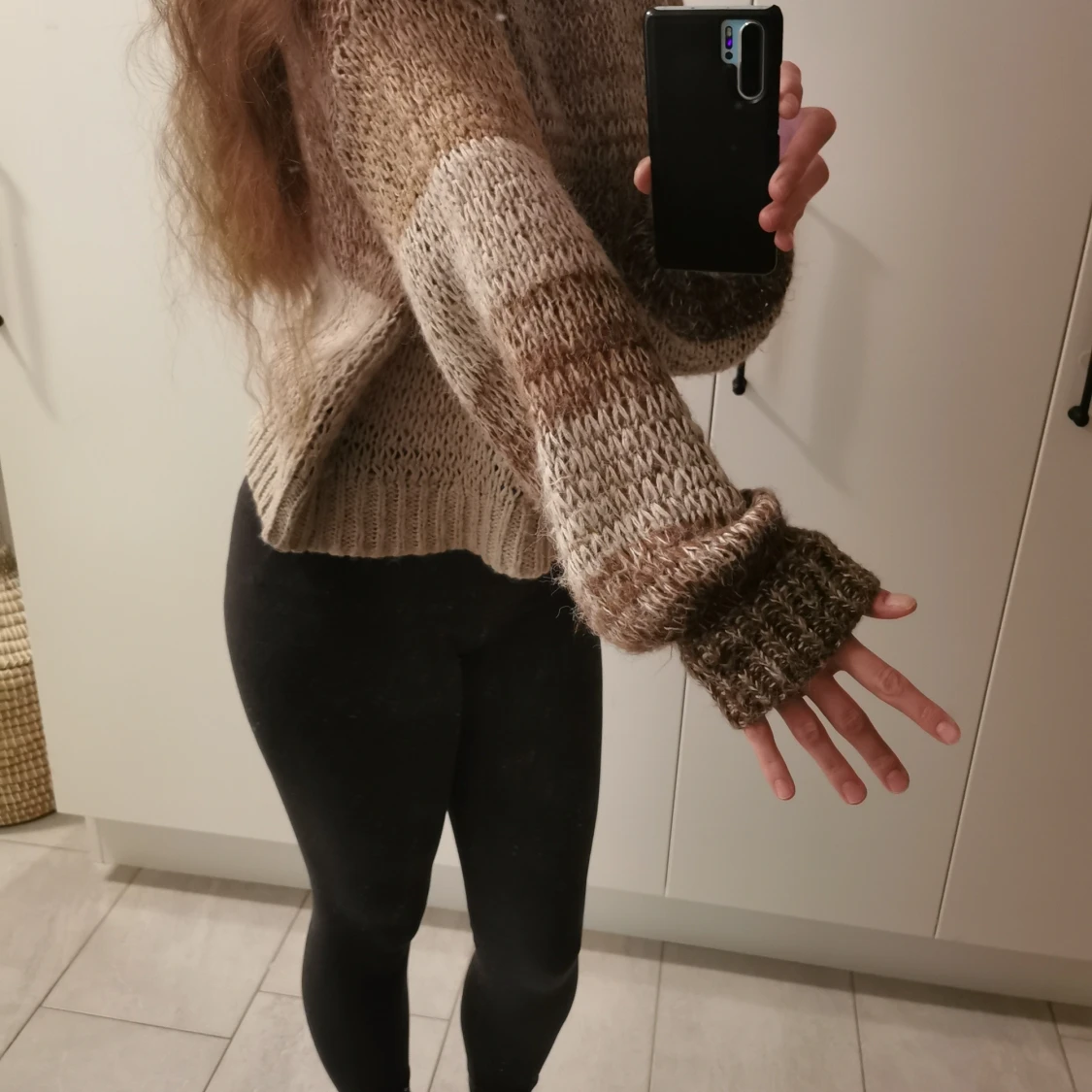 Brun och beige stickad tröja - 1