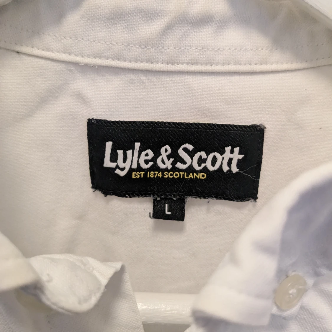 Vit skjorta från Lyle & Scott - 1