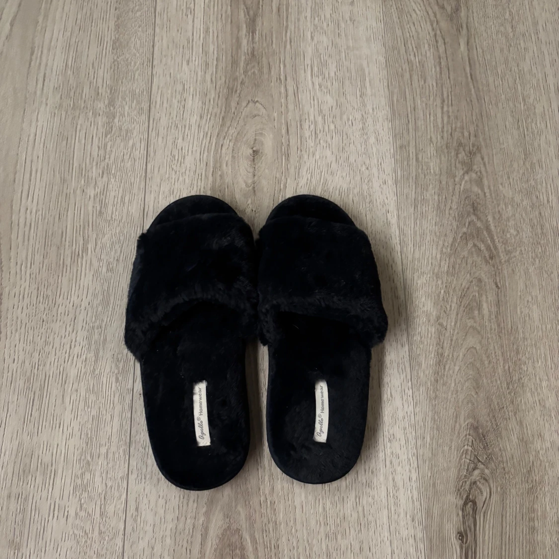 Oanvända innetofflor