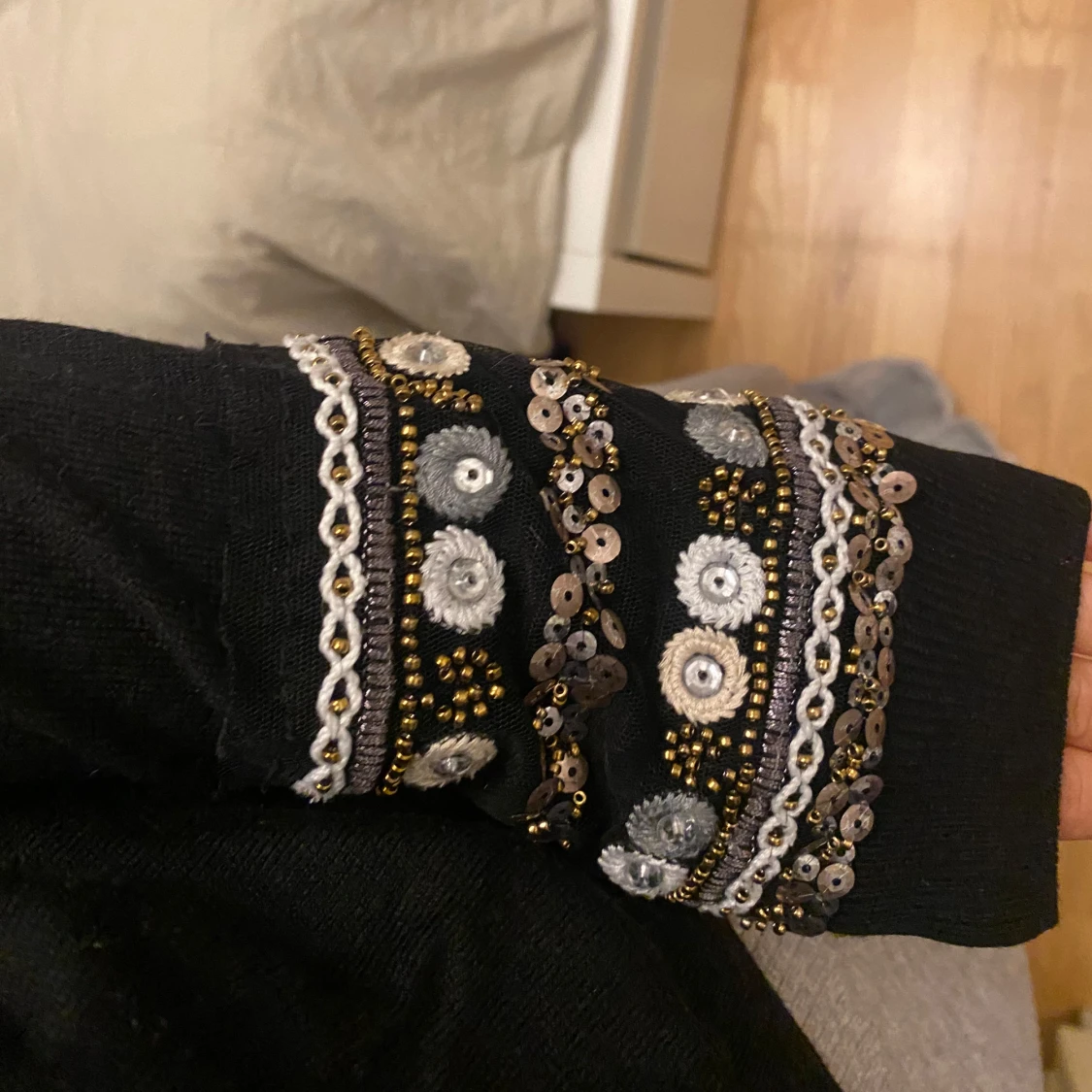 Svart unik tröja - 1