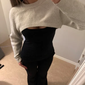 Bolero från hm - Bolero från hm. I ganska bra skick, en aning nopprig som man kan se☺️