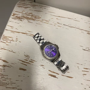 RL - Säljer denna heta klockan för att ja it vill ha den längre. Säljs för grymt pris. 