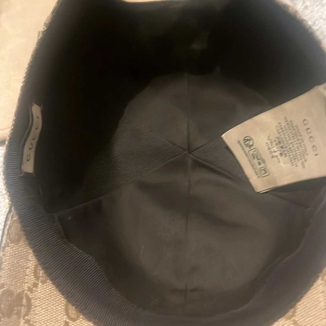 Beige keps från Gucci - 1