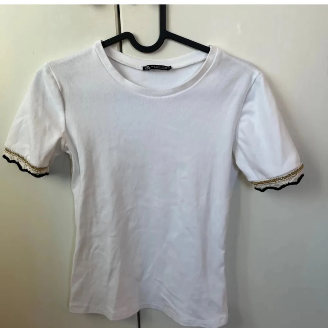Zara t-shirt - 2