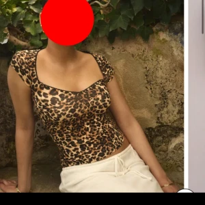 Leopard topp - Leopard topp som är använd några gånger men precis som ny!!!