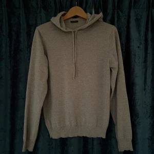 Merinoull hoodie - Merinoull hoodie från stenströms | beige / brun | strl M sitter mer som S | fler bilder går att fixa🙌