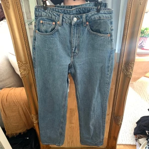 Weekday Jeans 36 - W:27 L:32 Jeans från weekday i modellen Voyage . Passar 34/36 