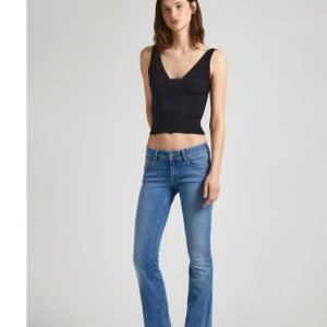 Söker dessa pepe jeans - Om ni vet någon som har de eller om ni säljer dom själva så kontakta mig så köper jag som gärna❤️❤️kan diskutera pris då 