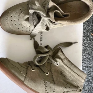 Isabel Marant Bobby - Skit snygga isabel marant skor i modellen Bobby jätte bra skick 