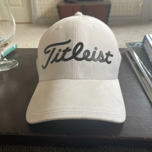 Titleist keps - Tja den här kepsen använder jag inte så mycket eftersom jag har flera stycken 
