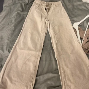 Begiea byxor  - Beiga byxor, bra skick 