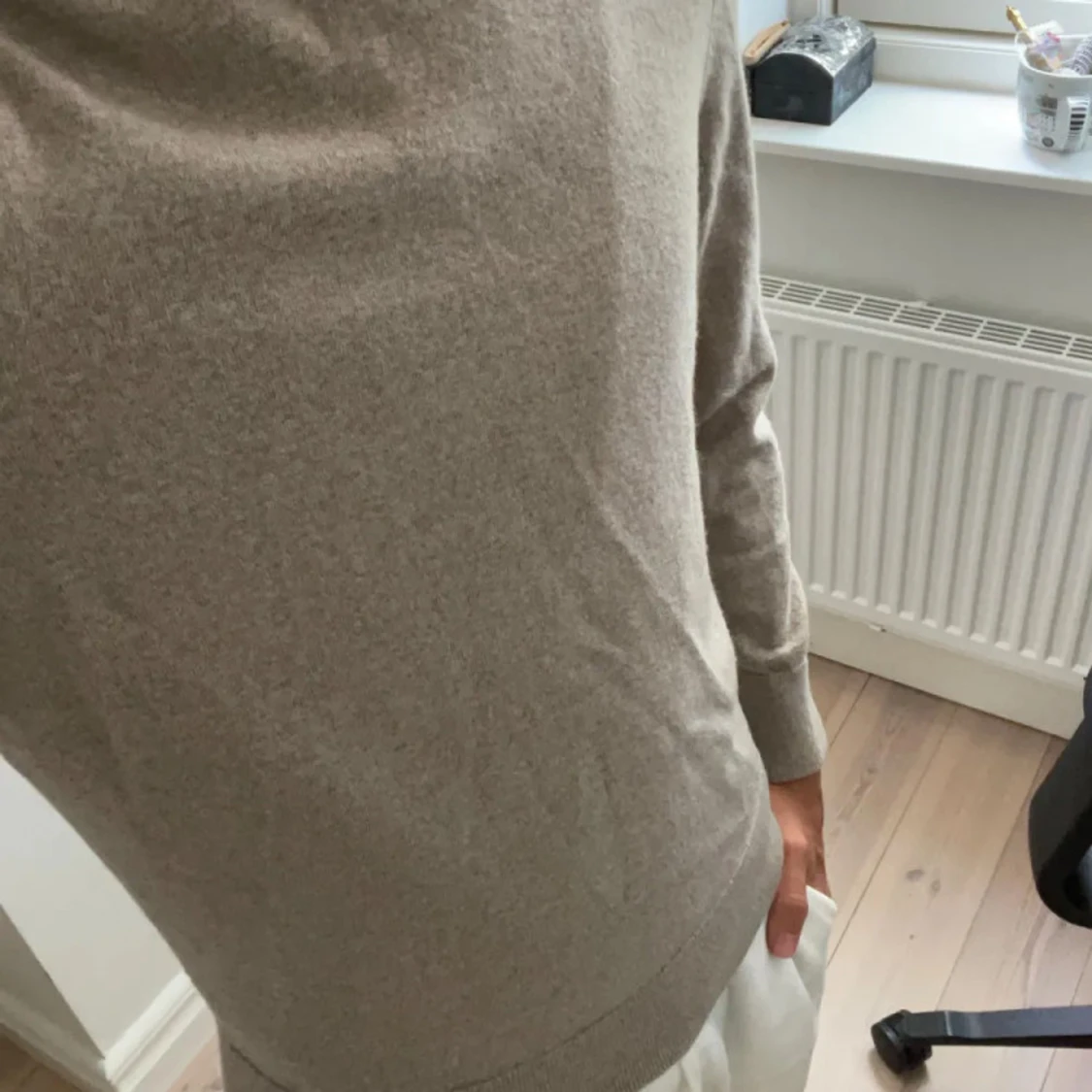 Beige stickad tröja