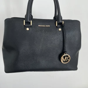 MK väska - Micheal kors väska 