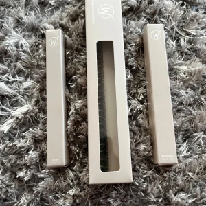 Fransar - Säljer dessa lösfransar ifrån Wonderlash everyday bae 12 mm med remover och deras lim.  Vattentåliga, smidiga att sätta på och håller i 7 dagar, otroligt naturliga och fina.  Nypris: 440kr 