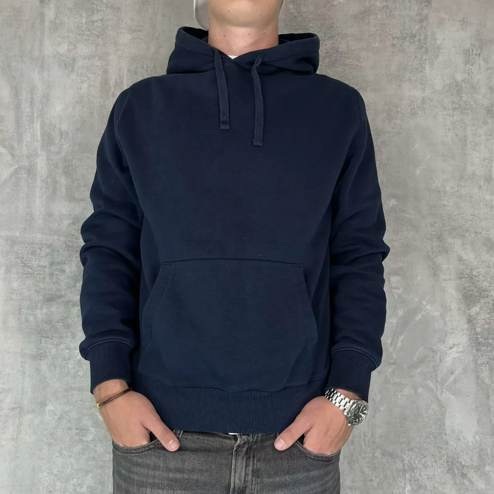 These Glory Day’s Hoodie  - Pris: 499kr - Modell: 180cm 70kg - Bra skick utan defekter - Storlek: M - Original förpackning tillkommer inte . Hoodies.