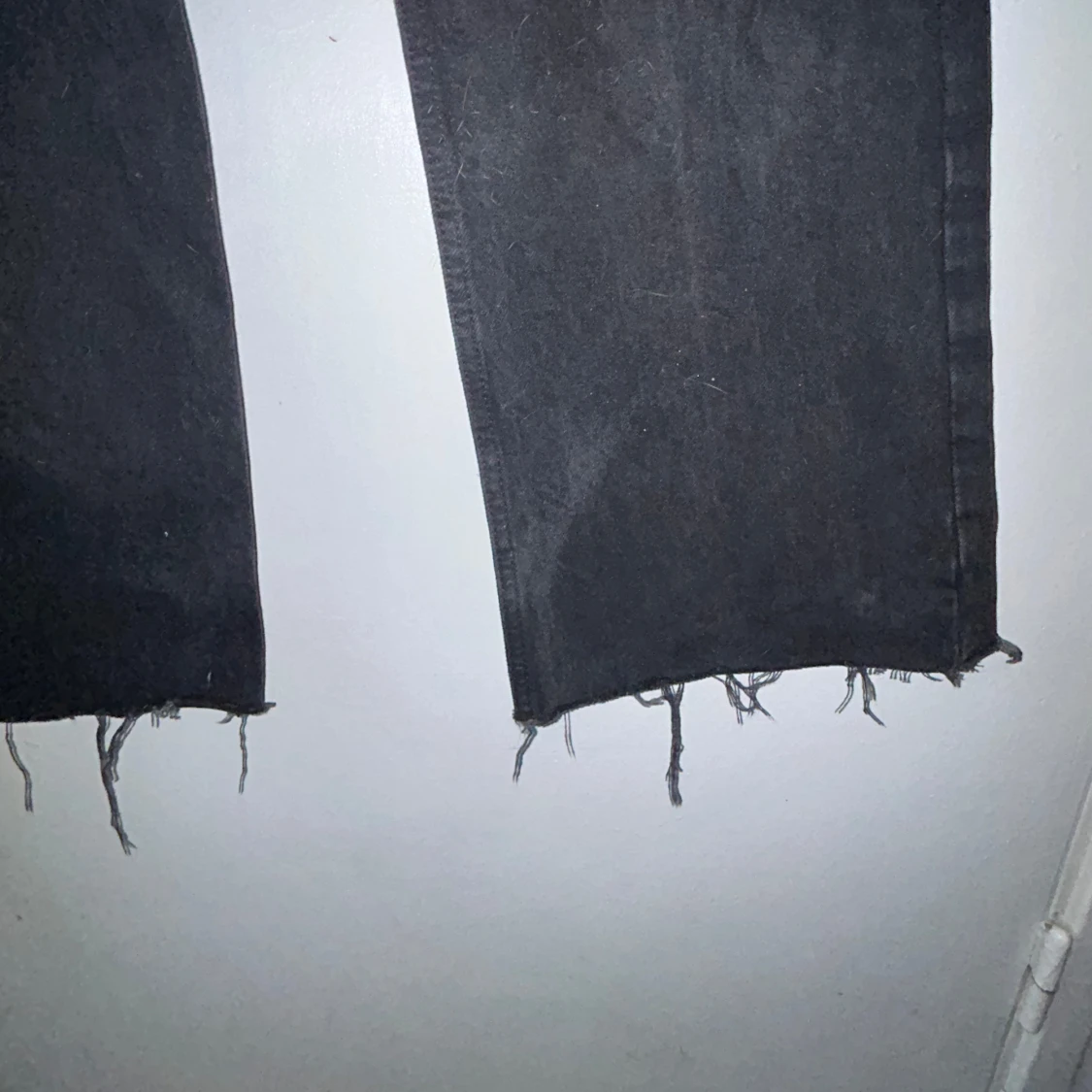 Zara mörkgrå/svarta jeans  - 91