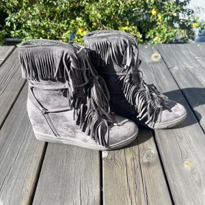 Casadei/Fransskor! - As snygga och coola boots/skor till hösten!! Så festliga 💓