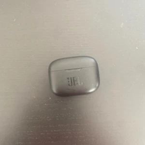 Hörlurar  - Jbl hörlurar 