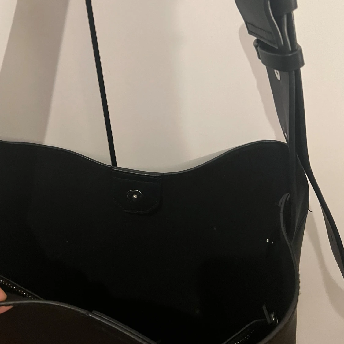 Svart axelväska - 91