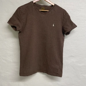 Polo Ralph Lauren T-shirt  - Polo Ralph Lauren T-shirt i storlek S.