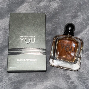 Stronger With You  - Säljer min stronger with you. Är ungefär 60 av 100 ml kvar!