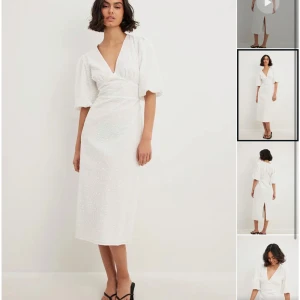 Studentklänning - Säljer min studentklänning i gott skick❤️köpt för 800