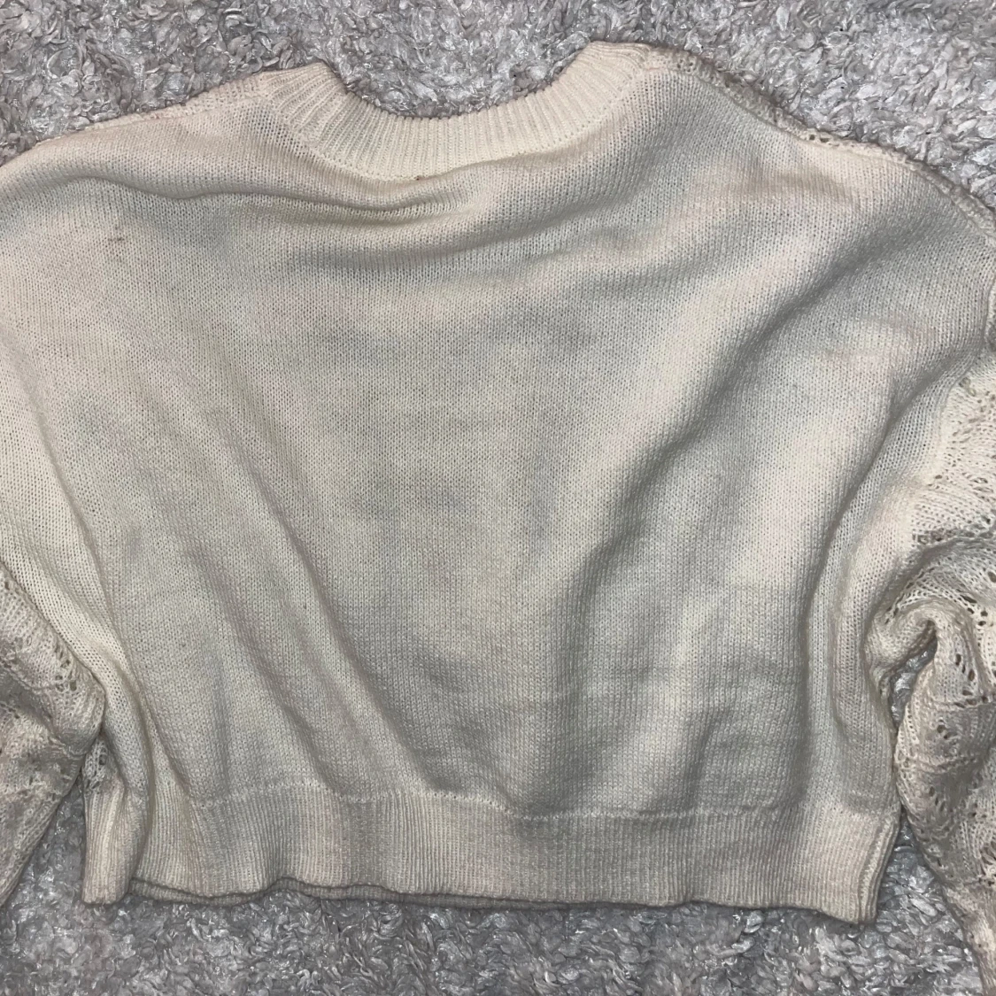 Stickad tröja🤍 - 1