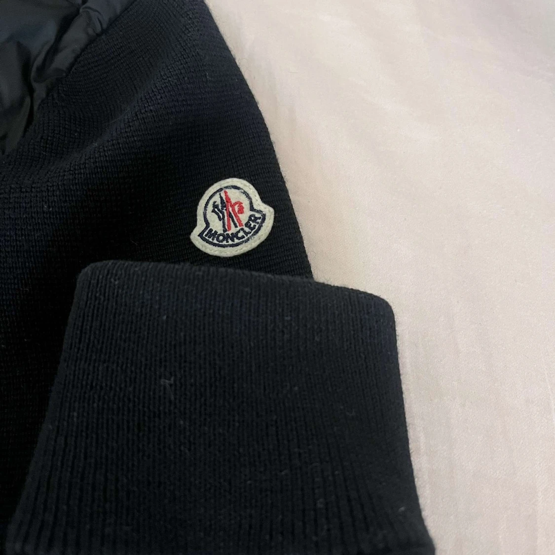 Svart quiltad jacka från Moncler - 1