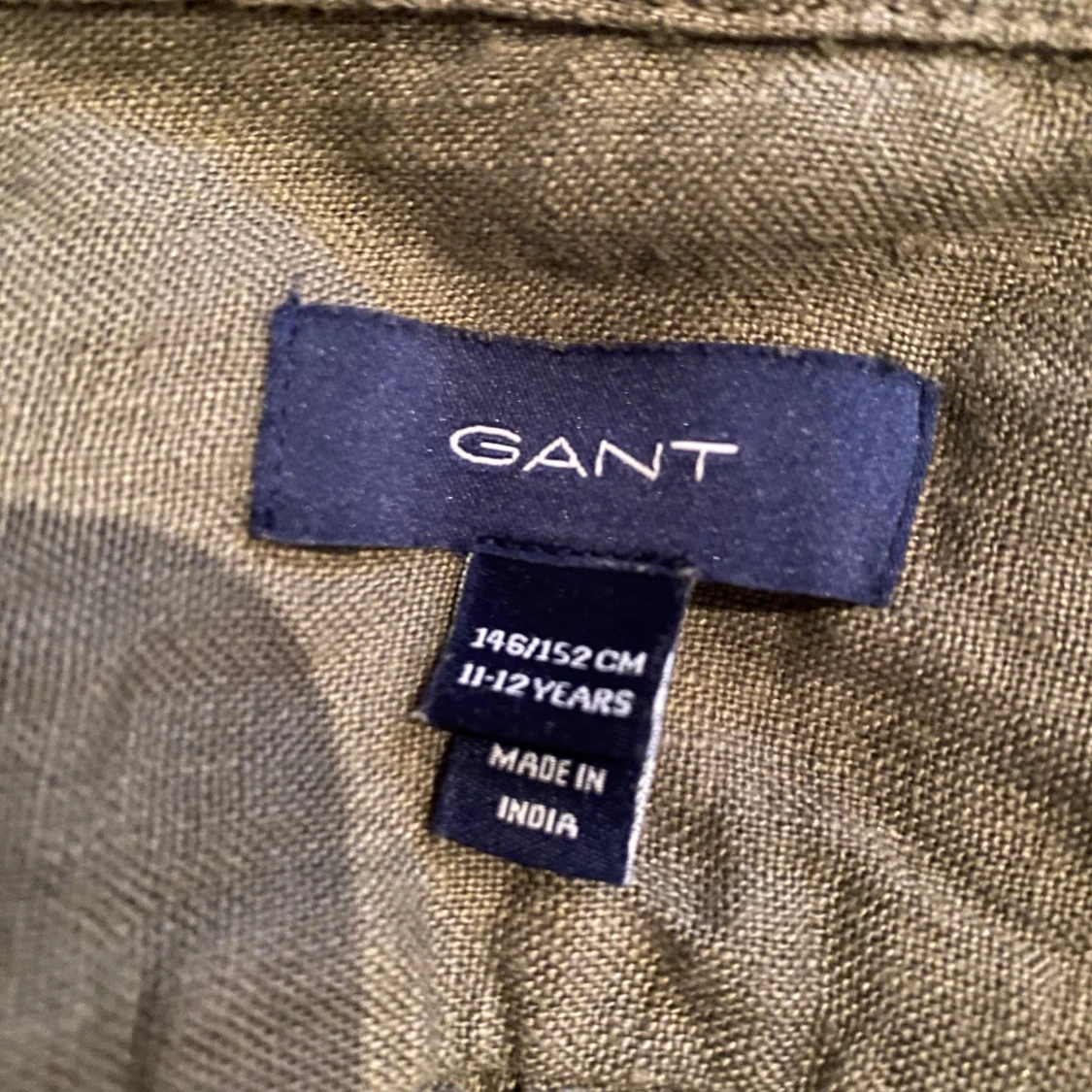 Olivgrön skjorta från GANT - 2