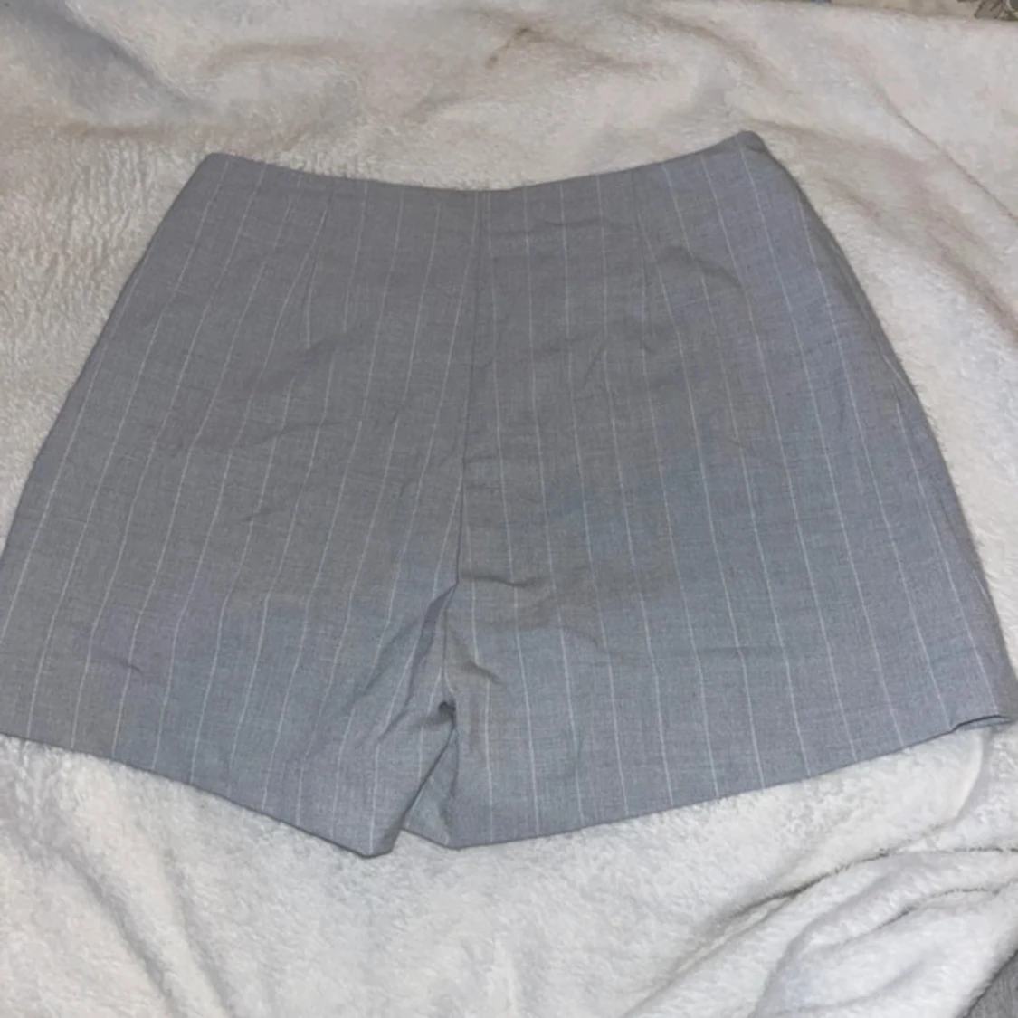 Grå omlottkjol med ränder - 1