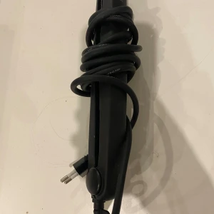 Plattång  - Platttång en billig variant därav priset