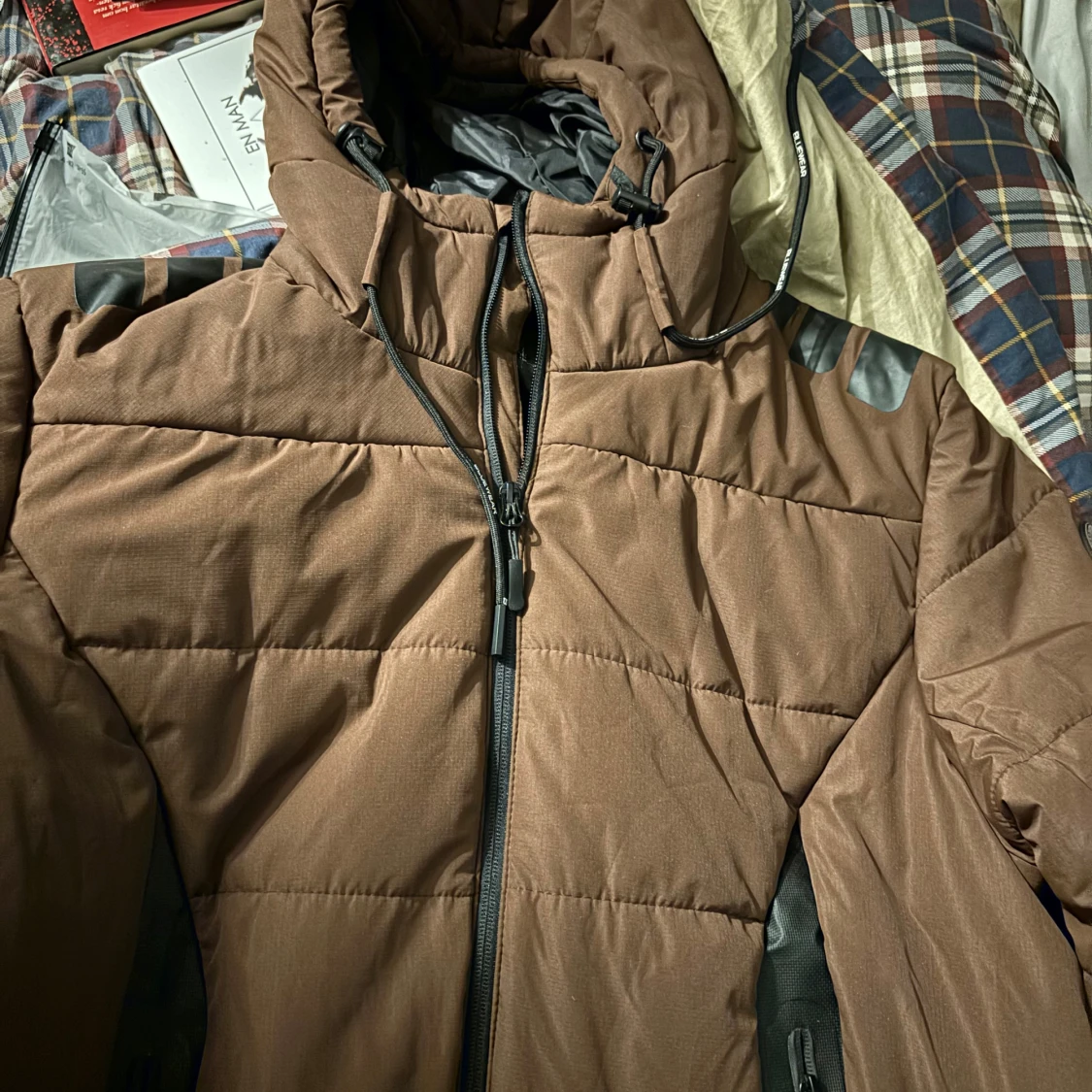 Brun pufferjacka från Bluewear - 91