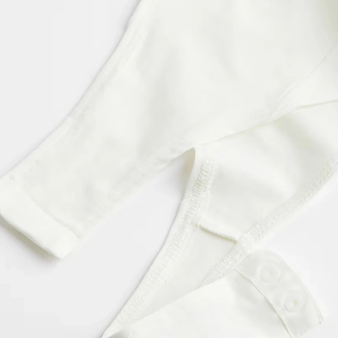 Vit långärmad bodysuit🤍 - 90