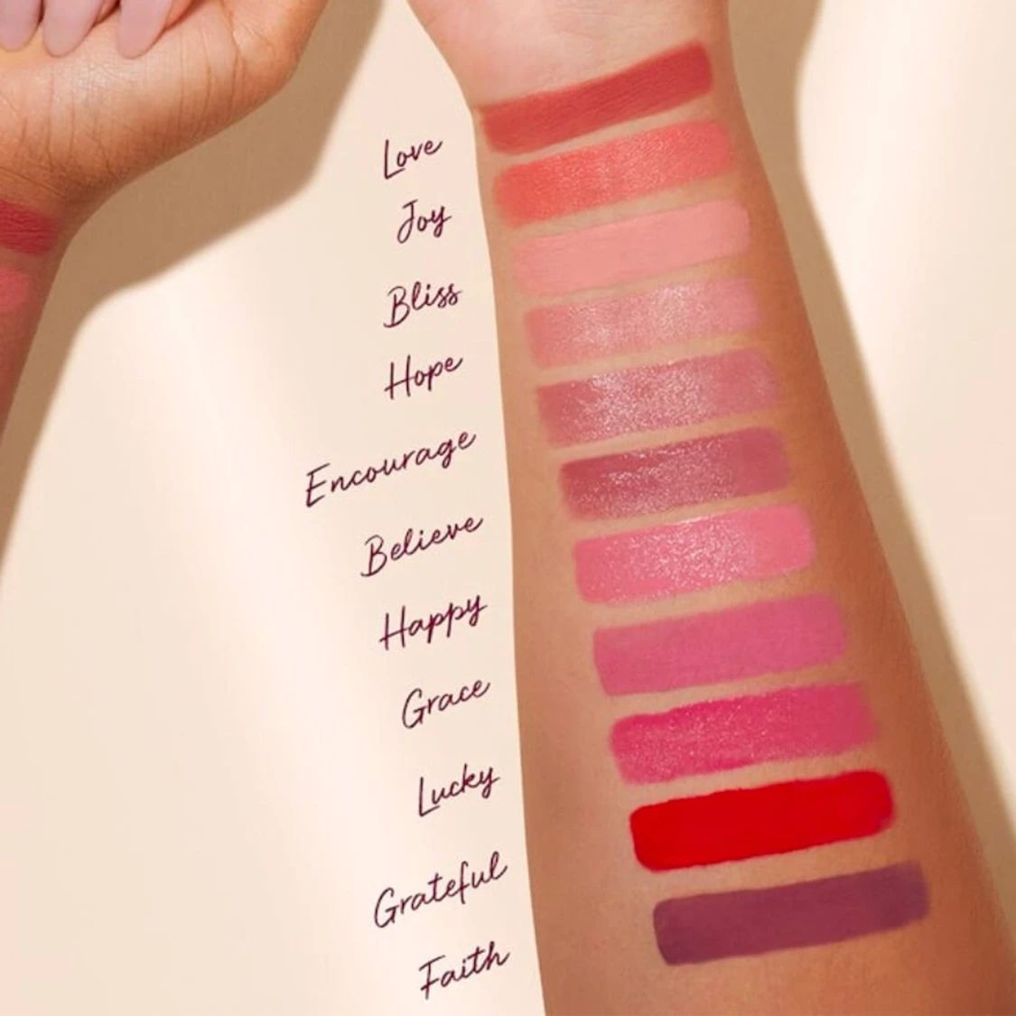 Flytande rouge från Rare Beauty - 90