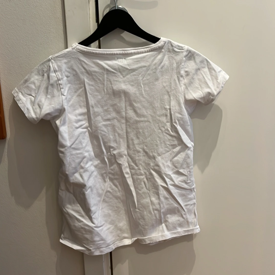 Vit t-shirt från 157 - 90