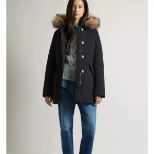 Woolrich Parka - Helt oanvänd, nypris 10 400kr säljes för 3500kr med kvitto